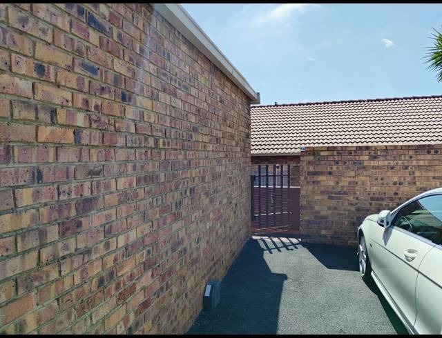 3 BEDROOM SIMPLEX FOR SALE IN TERENURE